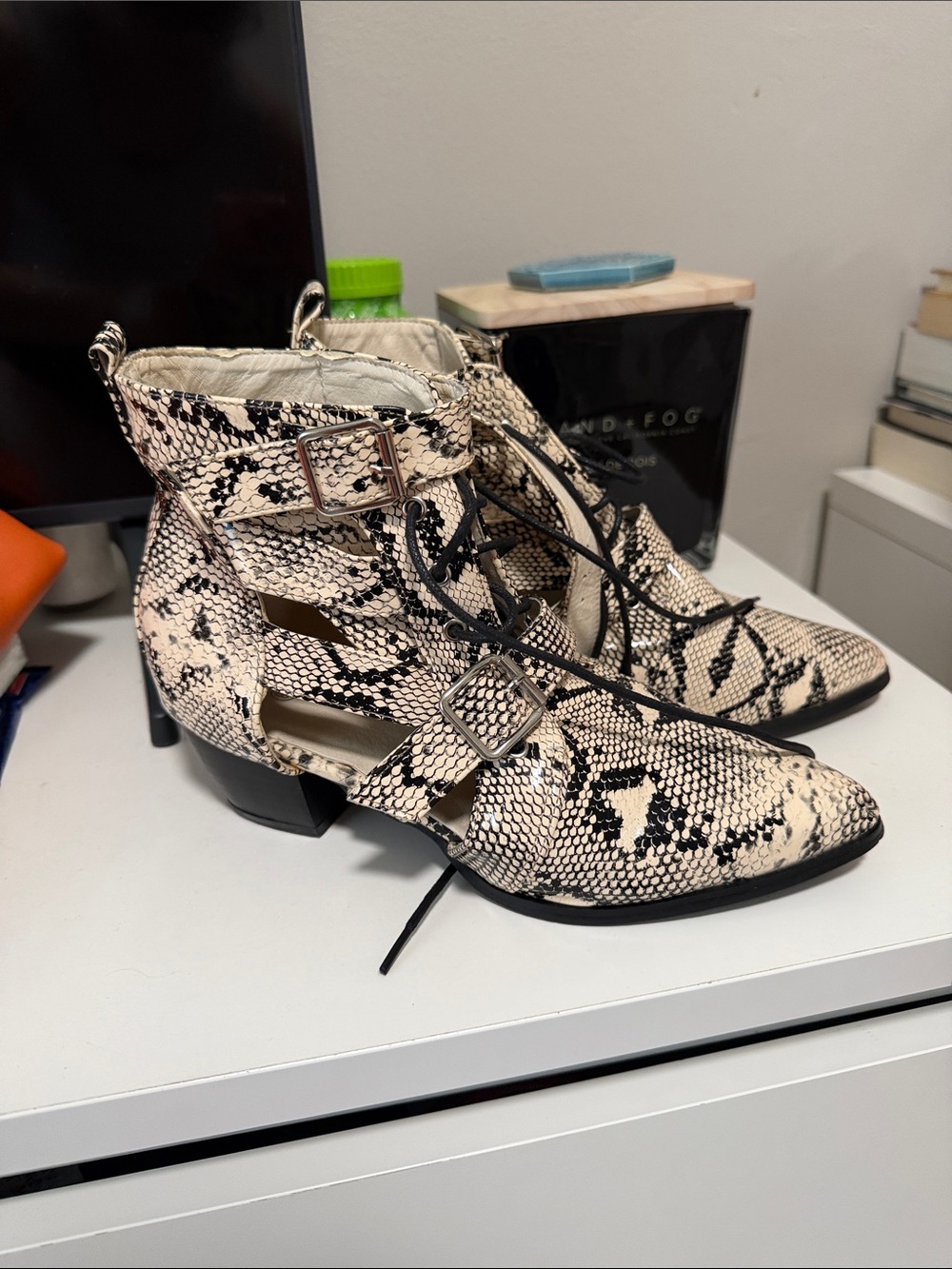 Women’s Snakeskin-Print Cutout Lace-Up Ankle Boots - Beige/Black
